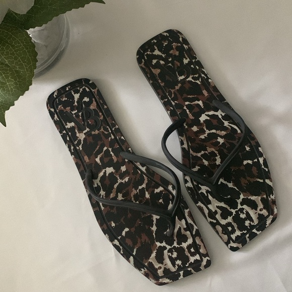 VERONICA BEARD Analee Leopard Print Sandals - NWOT - Picture 2 of 16